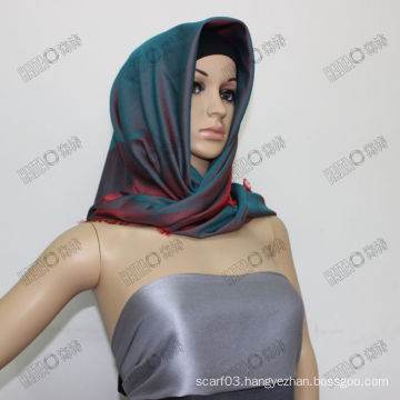 Elegant fashion scarf